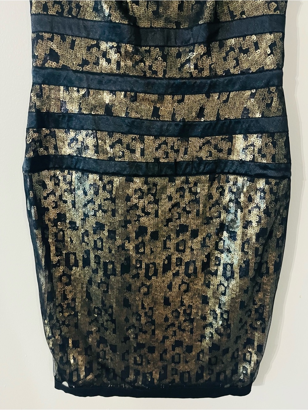 Tadashi Shoji Sequin Illusion cocktail dress Sz 6 - Picture 9 of 13